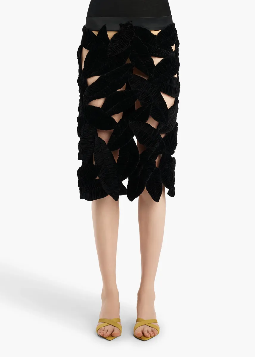 Khaite Neela Skirt In Black | Thumbnail 3