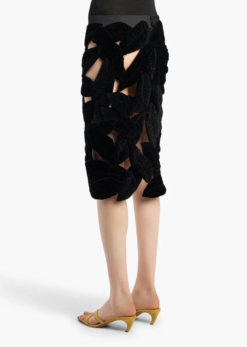 Khaite Neela Skirt In Black | Thumbnail 4