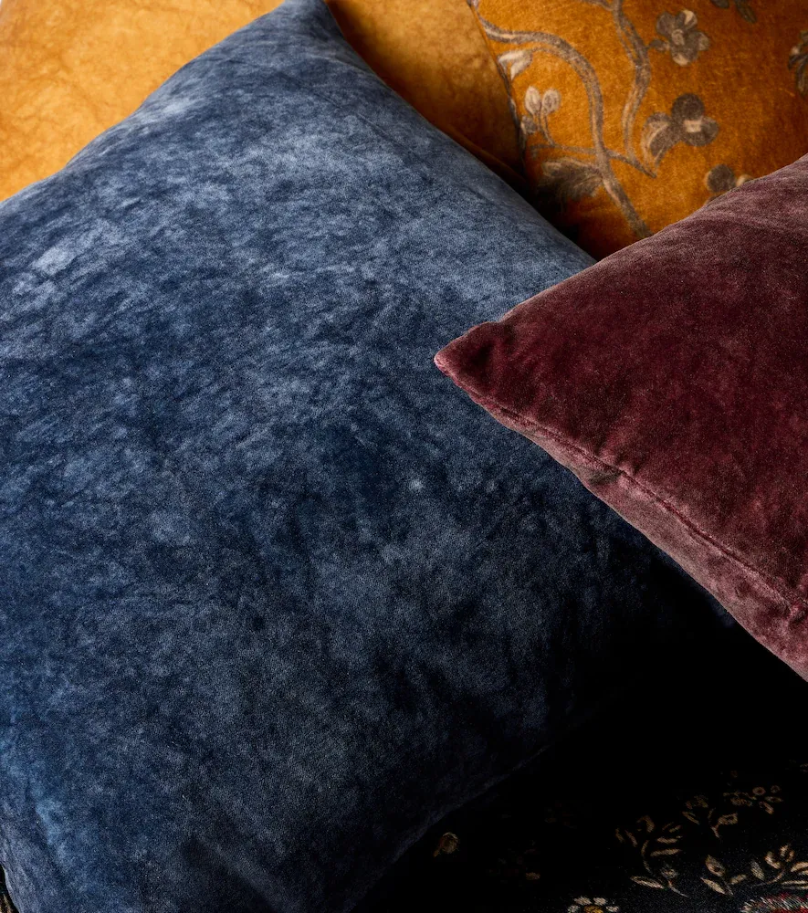 The House of Lyria Clusia cotton and linen velvet cushion | Thumbnail 2
