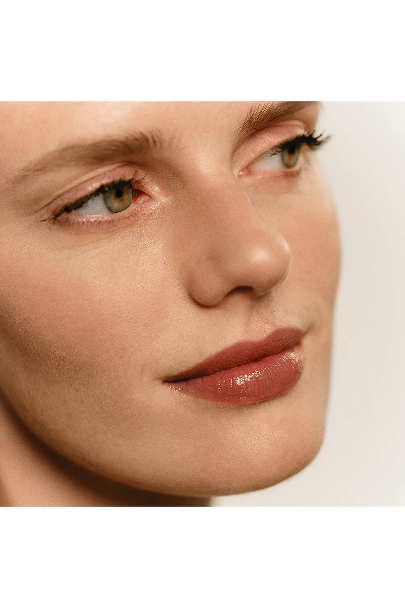 Sisley-Paris Phyto-Rouge Shine Lipstick | Thumbnail 5 Sisley-Paris Phyto-Rouge Shine Lipstick | Thumbnail 5