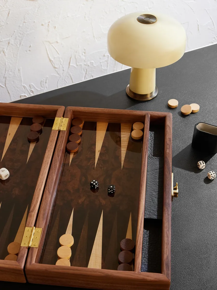 The Garnered Christopher Williams Walnut Burr Backgammon Set - Men | Thumbnail 2 The Garnered Christopher Williams Walnut Burr Backgammon Set - Men | Thumbnail 2