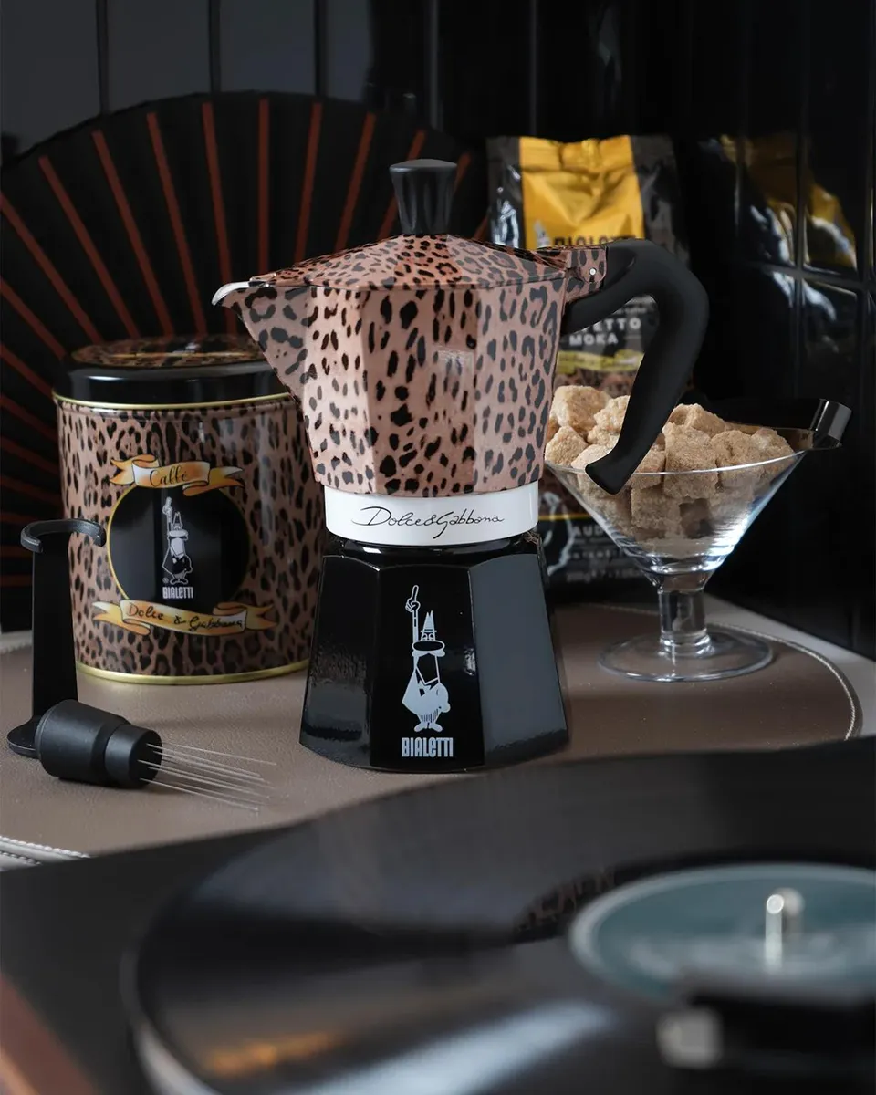 Bialetti x Dolce & Gabbana Leopardo 3-Cup Moka Express | Thumbnail 4 Bialetti x Dolce & Gabbana Leopardo 3-Cup Moka Express | Thumbnail 4