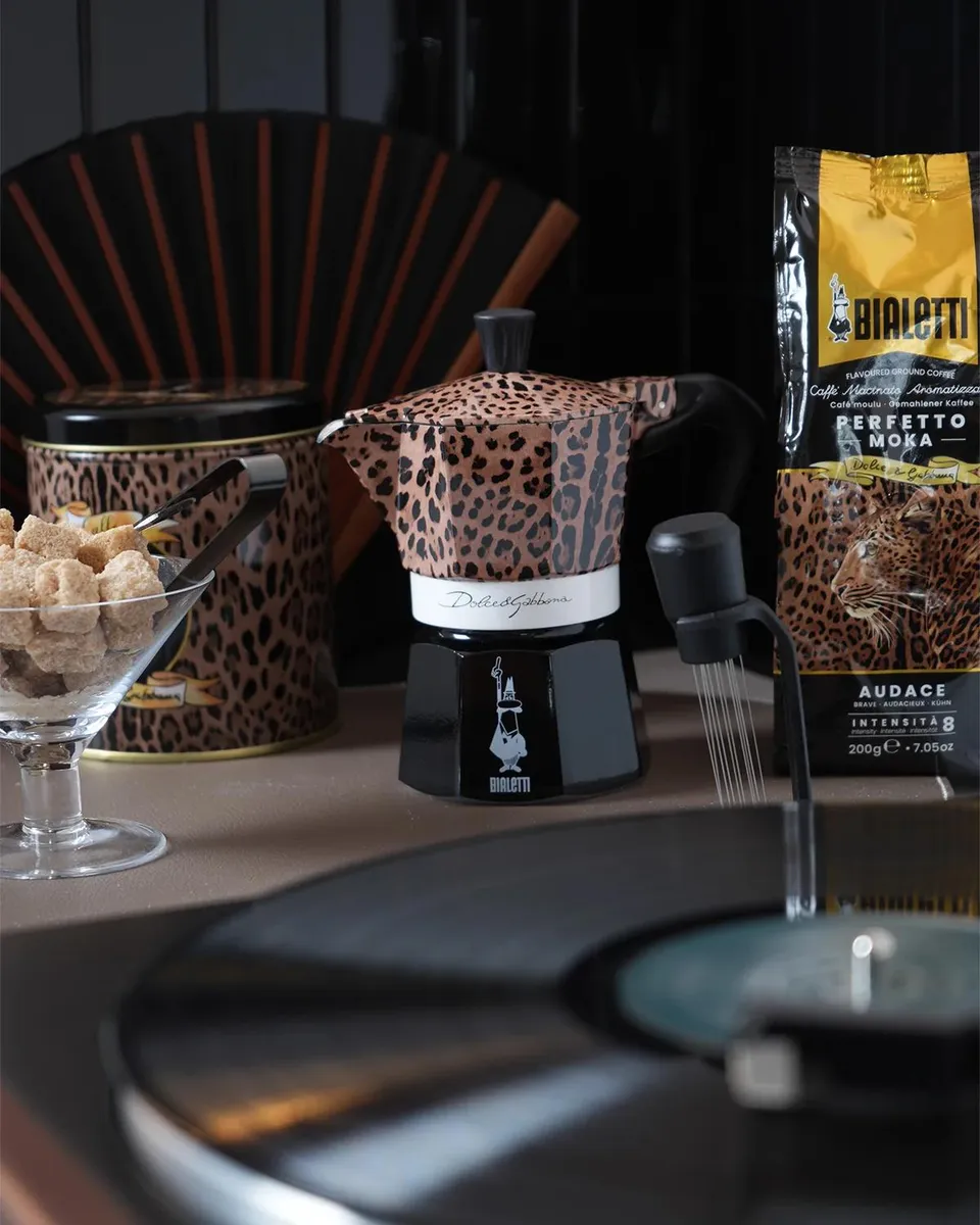 Bialetti x Dolce & Gabbana Leopardo 6-Cup Moka Express | Thumbnail 3 Bialetti x Dolce & Gabbana Leopardo 6-Cup Moka Express | Thumbnail 3
