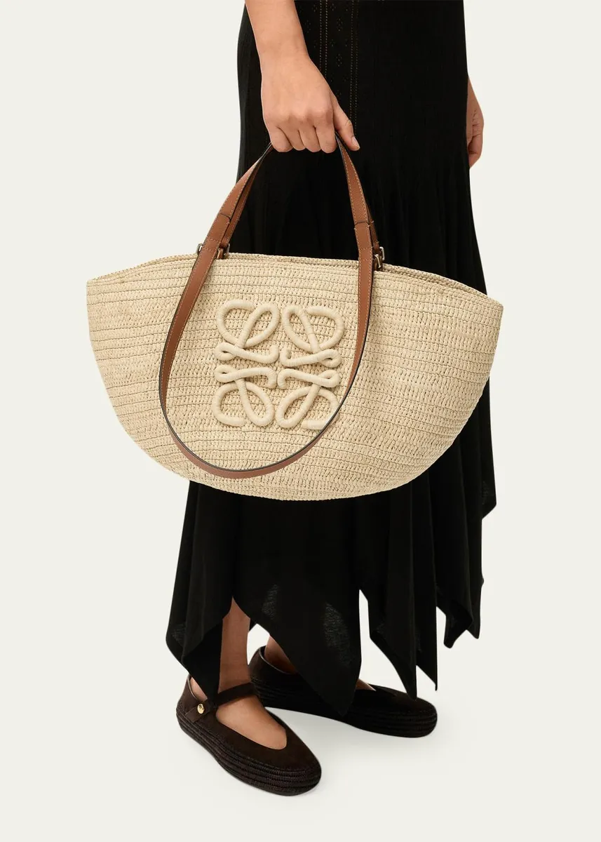 Loewe x Paula's Ibiza Extra Large Eclipse Basket Bag in Raffia and Calfskin | Thumbnail 2 Loewe x Paula's Ibiza Extra Large Eclipse Basket Bag in Raffia and Calfskin | Thumbnail 2
