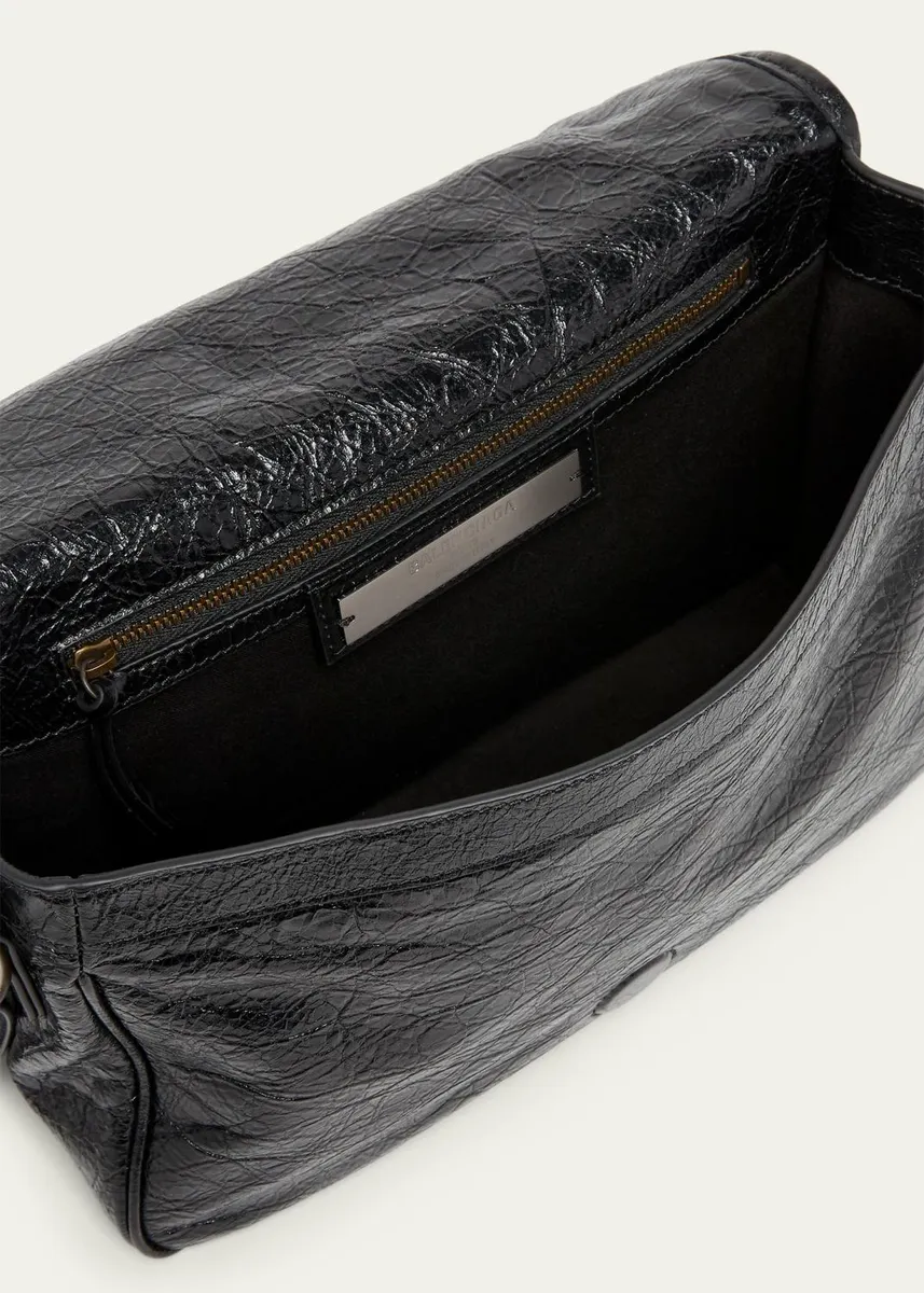 Balenciaga Men's Le City Flap Messenger Bag in Arena Lambskin | Thumbnail 3 Balenciaga Men's Le City Flap Messenger Bag in Arena Lambskin | Thumbnail 3