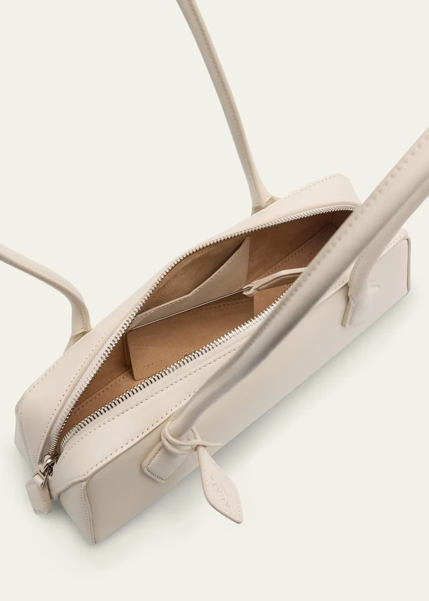 ALAÏA Le Teckel Small Shoulder Bag in Leather | Thumbnail 4 ALAÏA Le Teckel Small Shoulder Bag in Leather | Thumbnail 4