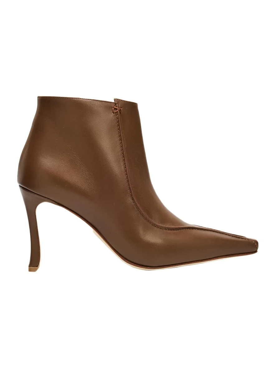 Manolo Blahnik Milleta 90mm Leather Ankle Boots