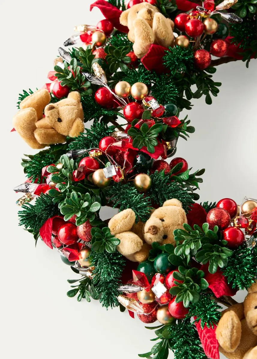 Salzburg Creations Beary Christmas 20" Wreath | Thumbnail 2 Salzburg Creations Beary Christmas 20" Wreath | Thumbnail 2