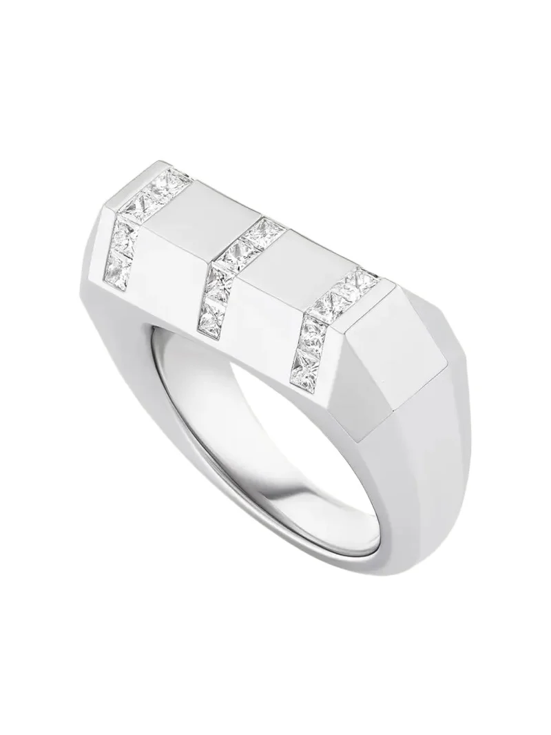 18K White Gold Diamond Stella Bar Ring 18K White Gold Diamond Stella Bar Ring