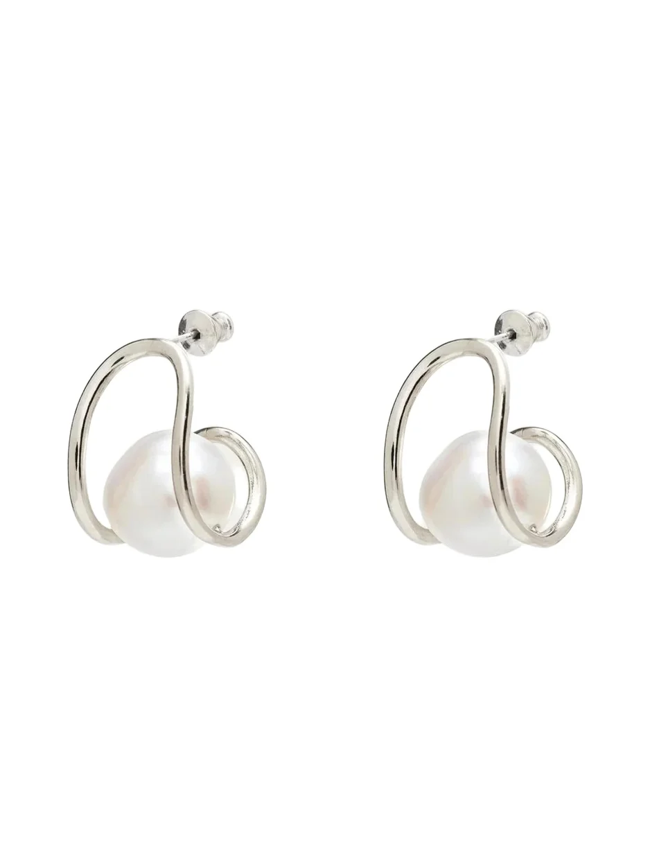 Lady Grey Pearl Swerve Earrings