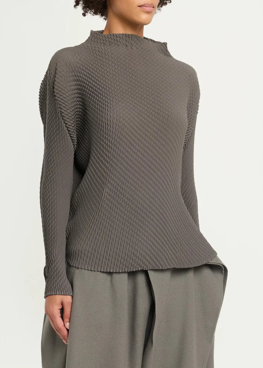 Issey Miyake Misty Pleats Long-Sleeve Top | Thumbnail 4