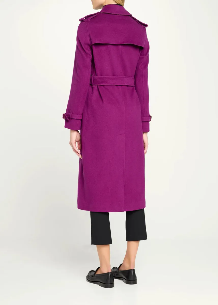 Burberry Kensington Double-Breasted Trench Coat in Brushed Cashmere | Thumbnail 3
