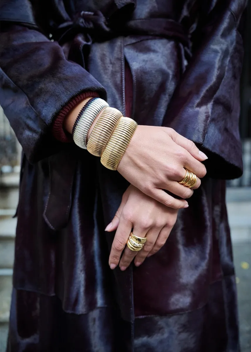 SIDNEY GARBER 18K Yellow Gold Stretch Bracelet | Thumbnail 2