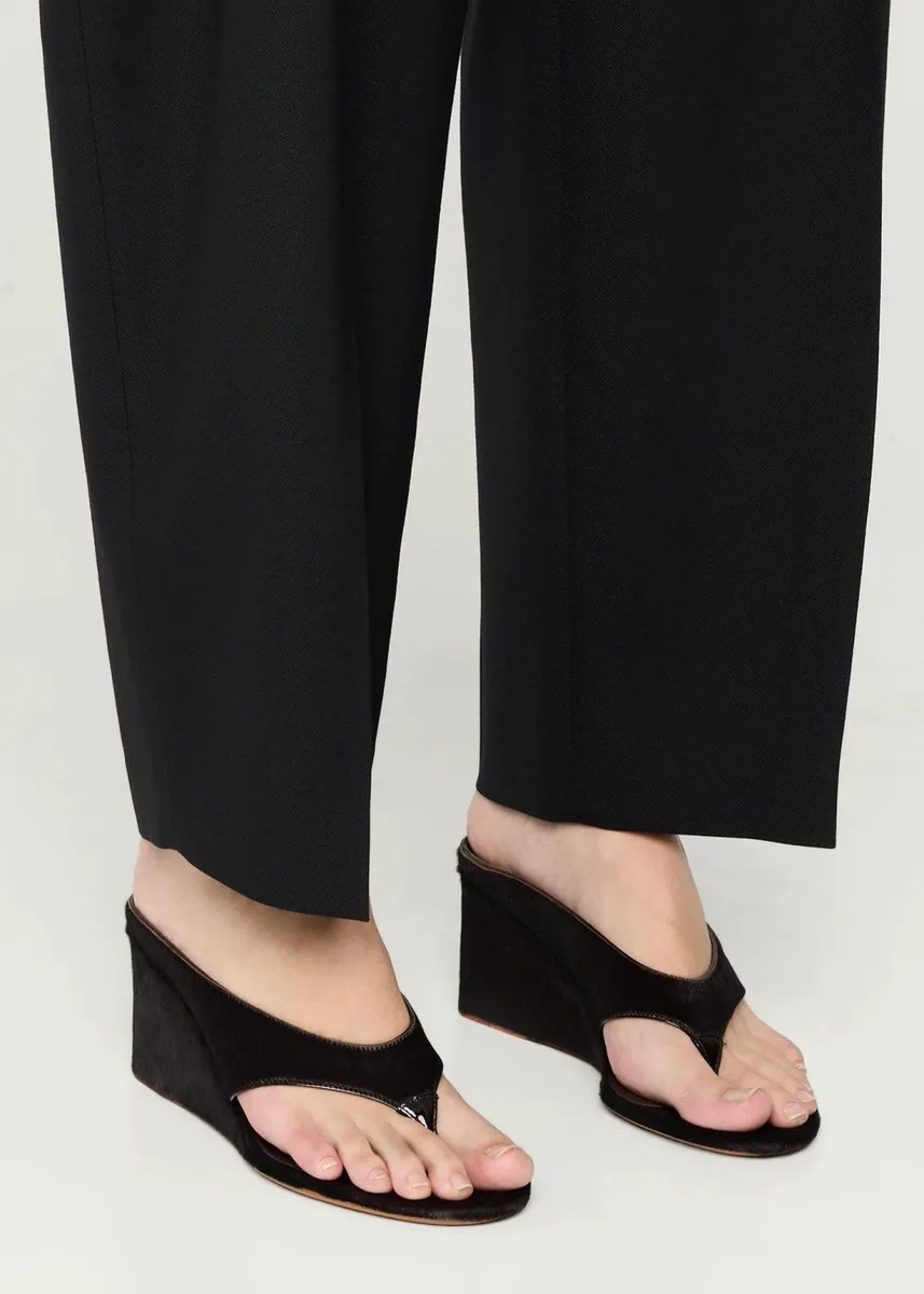 ALAÏA 75mm Cube Calf Hair Thong Sandals | Thumbnail 2 ALAÏA 75mm Cube Calf Hair Thong Sandals | Thumbnail 2