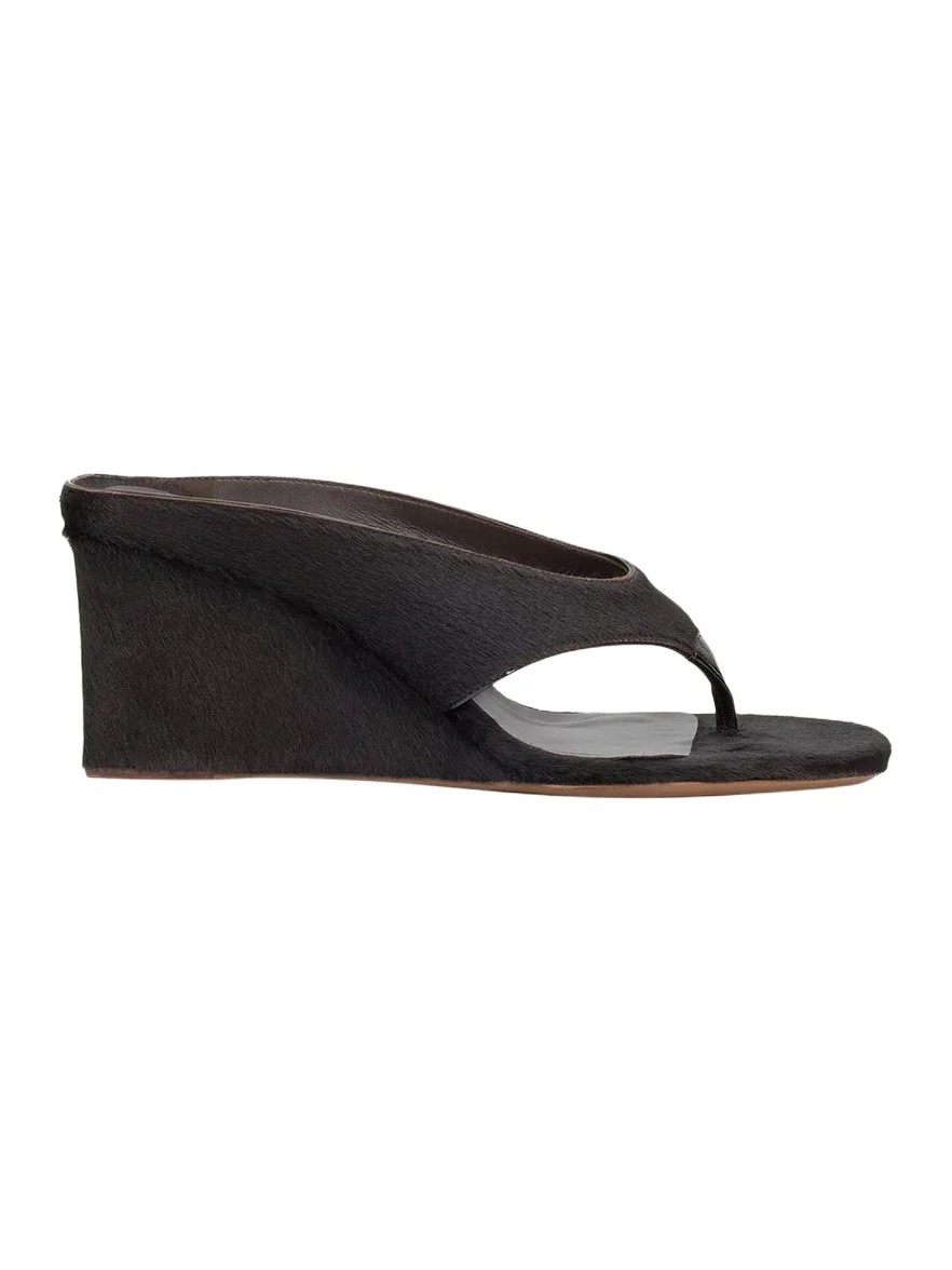 ALAÏA 75mm Cube Calf Hair Thong Sandals