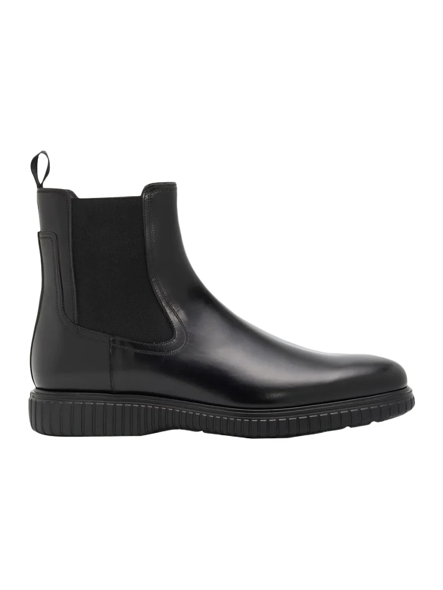 Ferragamo Men's Santo Leather Rubber-Sole Chelsea Boots