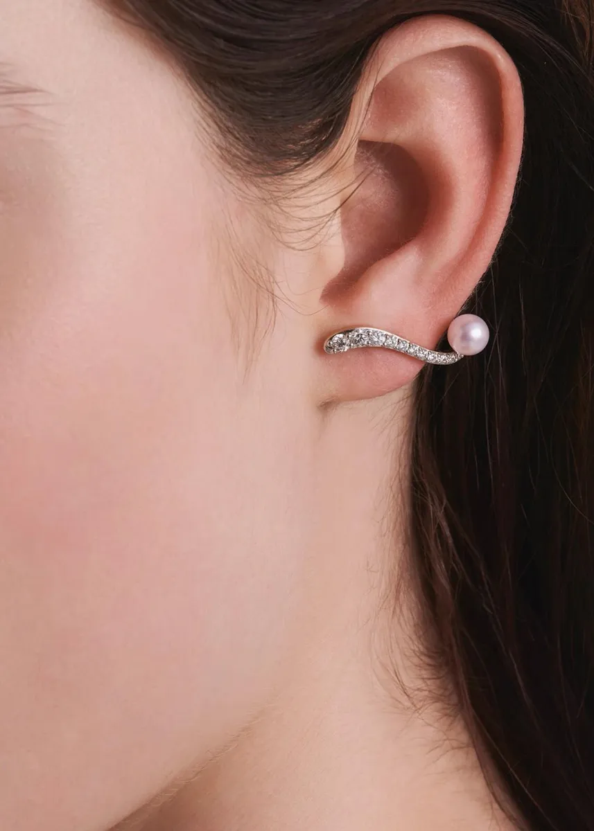 Marie Mas 18K Ray Pearl and Diamond Earrings | Thumbnail 3 Marie Mas 18K Ray Pearl and Diamond Earrings | Thumbnail 3