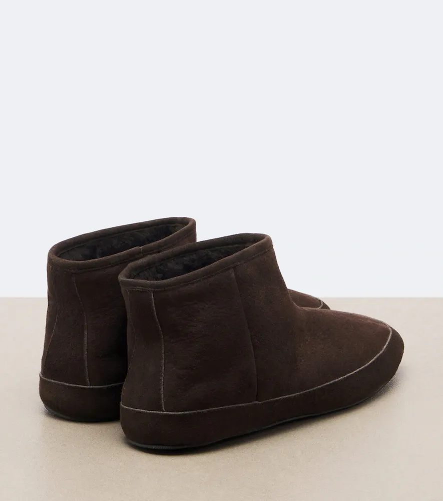 The Row Esther shearling-lined suede ankle boots | Thumbnail 4