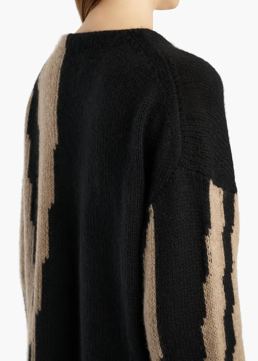 Khaite Artur Sweater In Black And Cream | Thumbnail 6