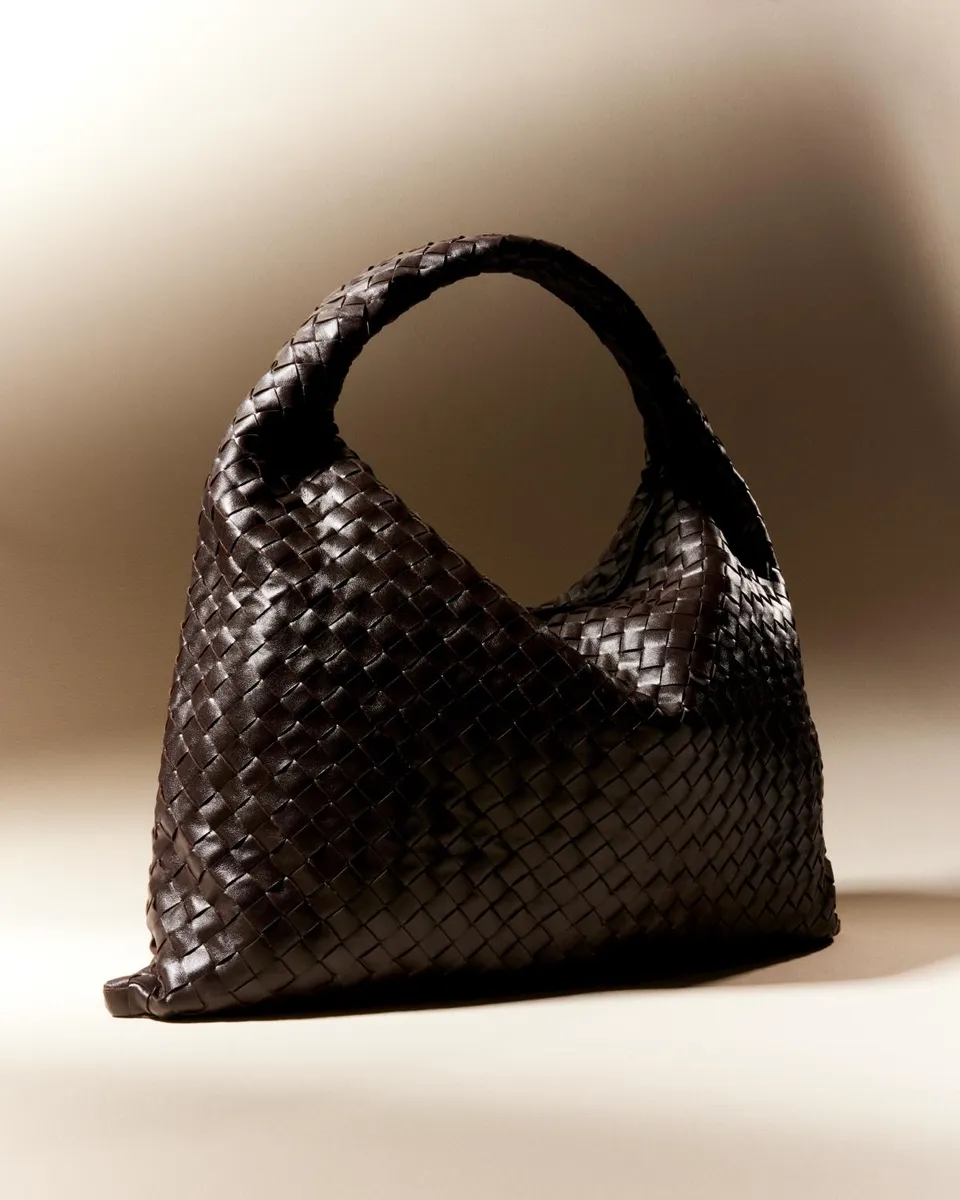 Bottega Veneta Large Hop Shoulder Bag | Thumbnail 5 Bottega Veneta Large Hop Shoulder Bag | Thumbnail 5