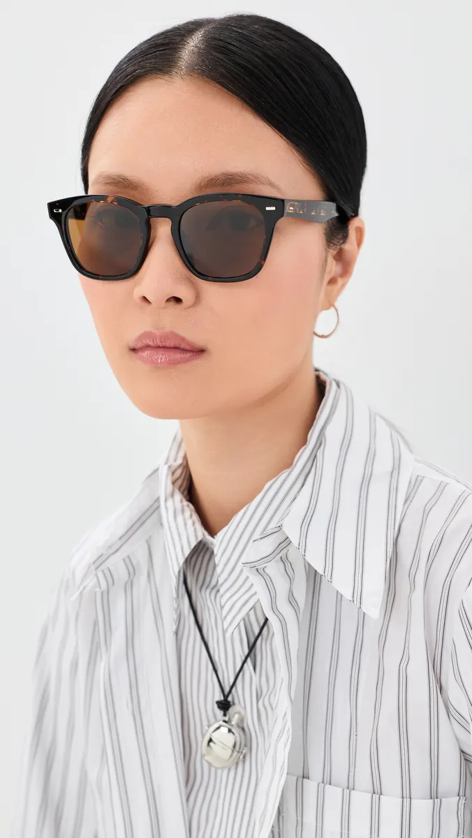 Oliver Peoples Eyewear Arliss Sunglasses | Thumbnail 3