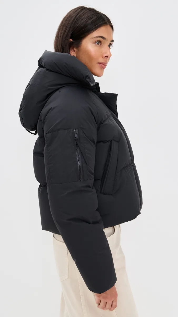 Canada Goose Chilliwack Puffer Jacket | Thumbnail 4 Canada Goose Chilliwack Puffer Jacket | Thumbnail 4