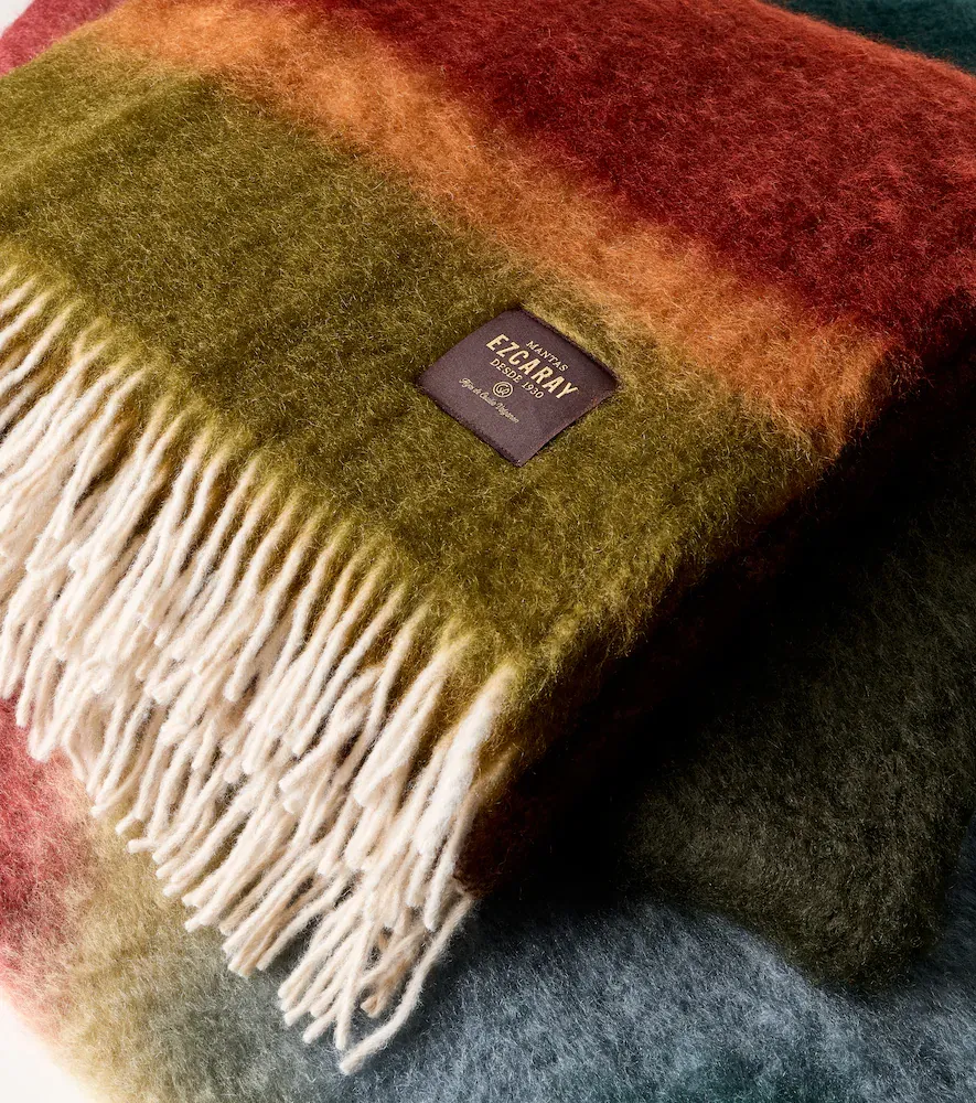 Mantas Ezcaray Matisse mohair and wool throw | Thumbnail 3