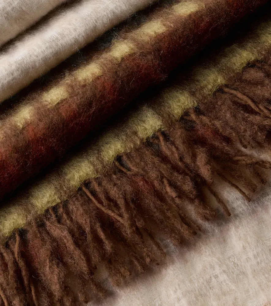 Mantas Ezcaray Mia fringed wool and mohair throw | Thumbnail 4 Mantas Ezcaray Mia fringed wool and mohair throw | Thumbnail 4