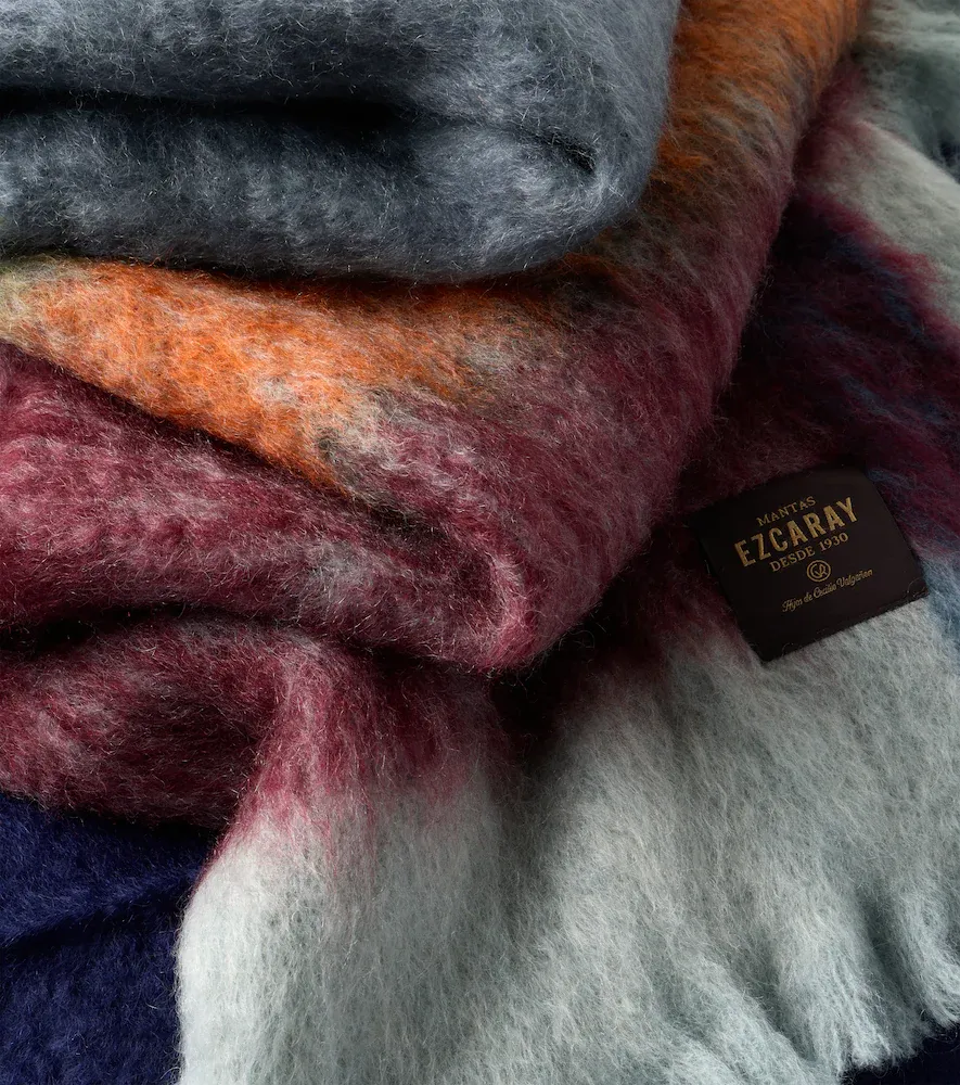 Mantas Ezcaray Matisse mohair and wool-blend throw | Thumbnail 2 Mantas Ezcaray Matisse mohair and wool-blend throw | Thumbnail 2