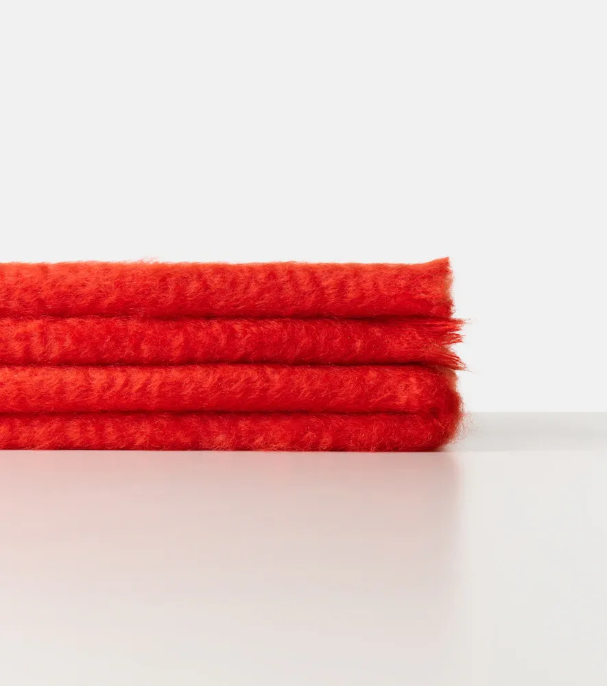 Mantas Ezcaray Mohair Lisos mohair and wool-blend throw | Thumbnail 2 Mantas Ezcaray Mohair Lisos mohair and wool-blend throw | Thumbnail 2
