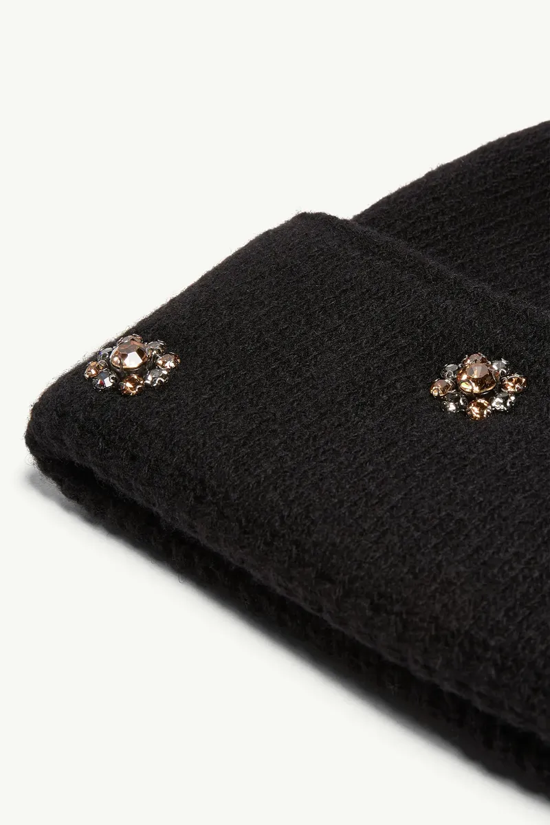 Moncler Wool & Cashmere Jacquard Beanie | Thumbnail 6 Moncler Wool & Cashmere Jacquard Beanie | Thumbnail 6