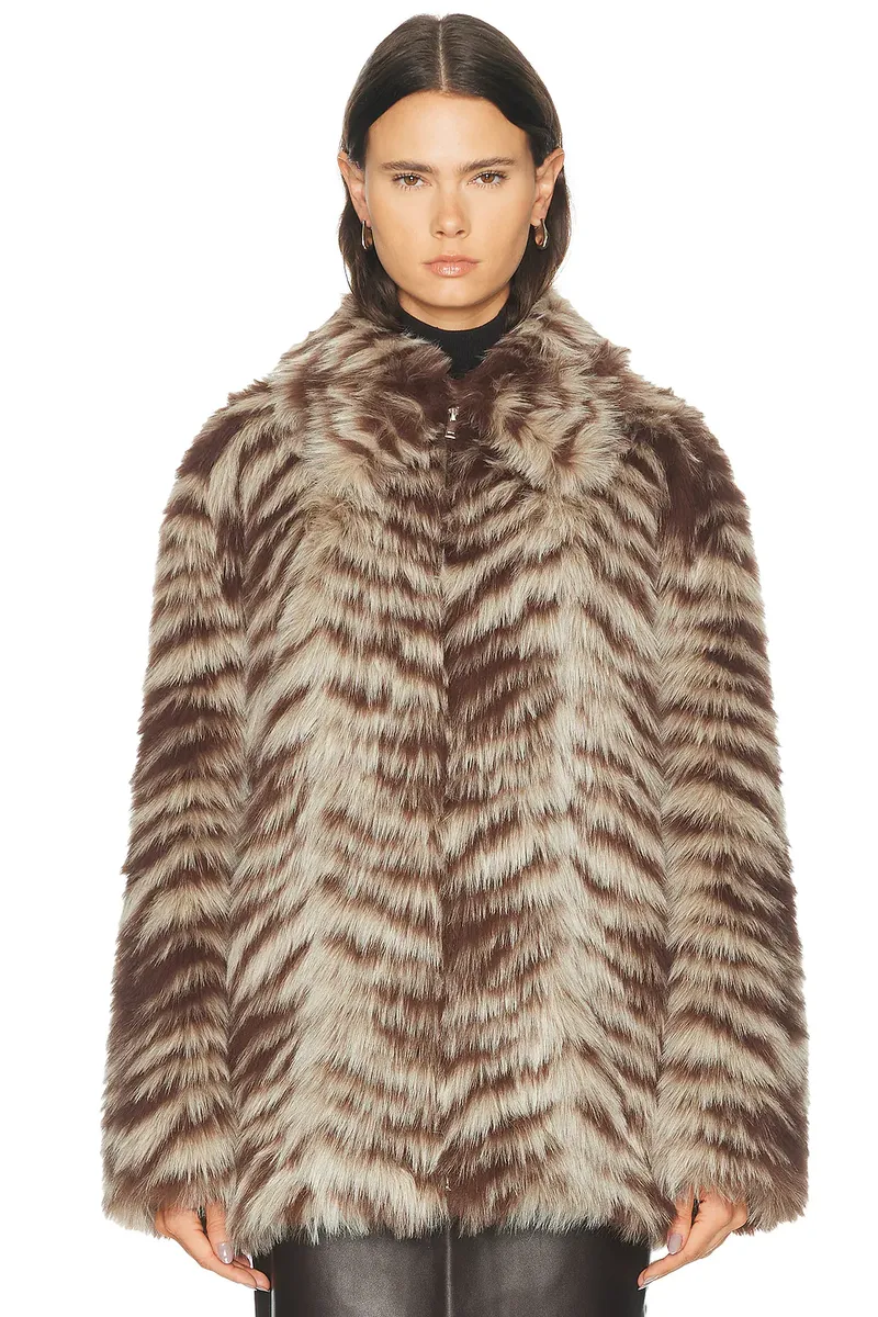 Frame The Alpine Chevron Coat | Thumbnail 2 Frame The Alpine Chevron Coat | Thumbnail 2
