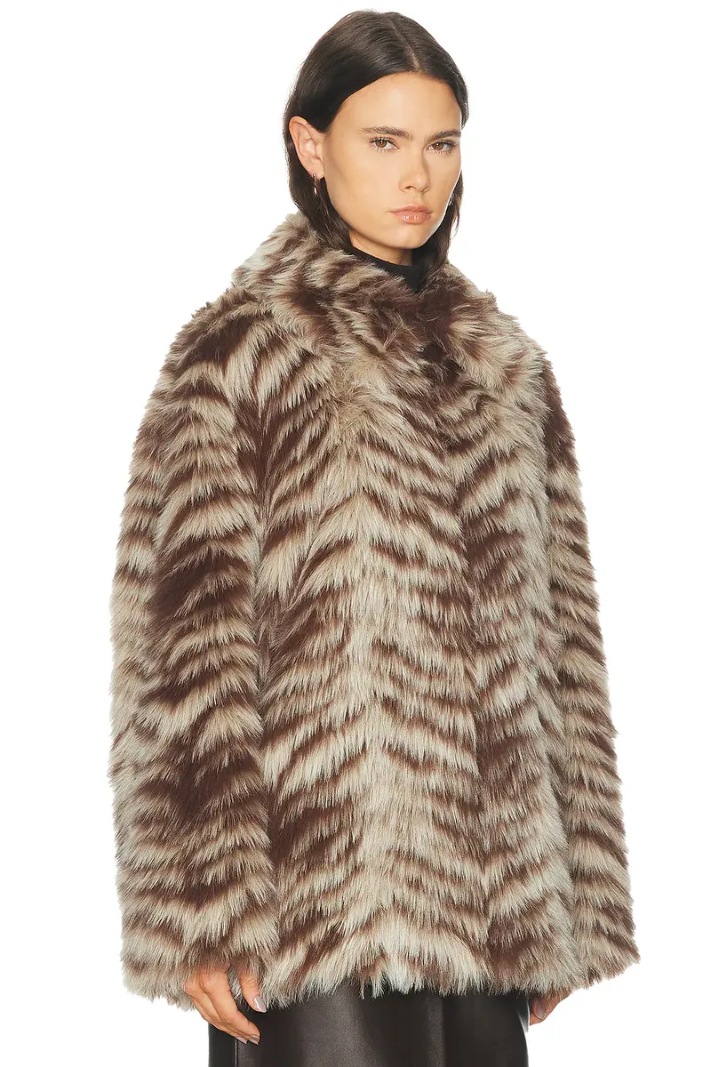 Frame The Alpine Chevron Coat | Thumbnail 3 Frame The Alpine Chevron Coat | Thumbnail 3