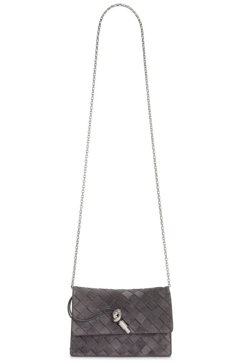 Bottega Veneta Andiamo Wallet On Chain | Thumbnail 5 Bottega Veneta Andiamo Wallet On Chain | Thumbnail 5