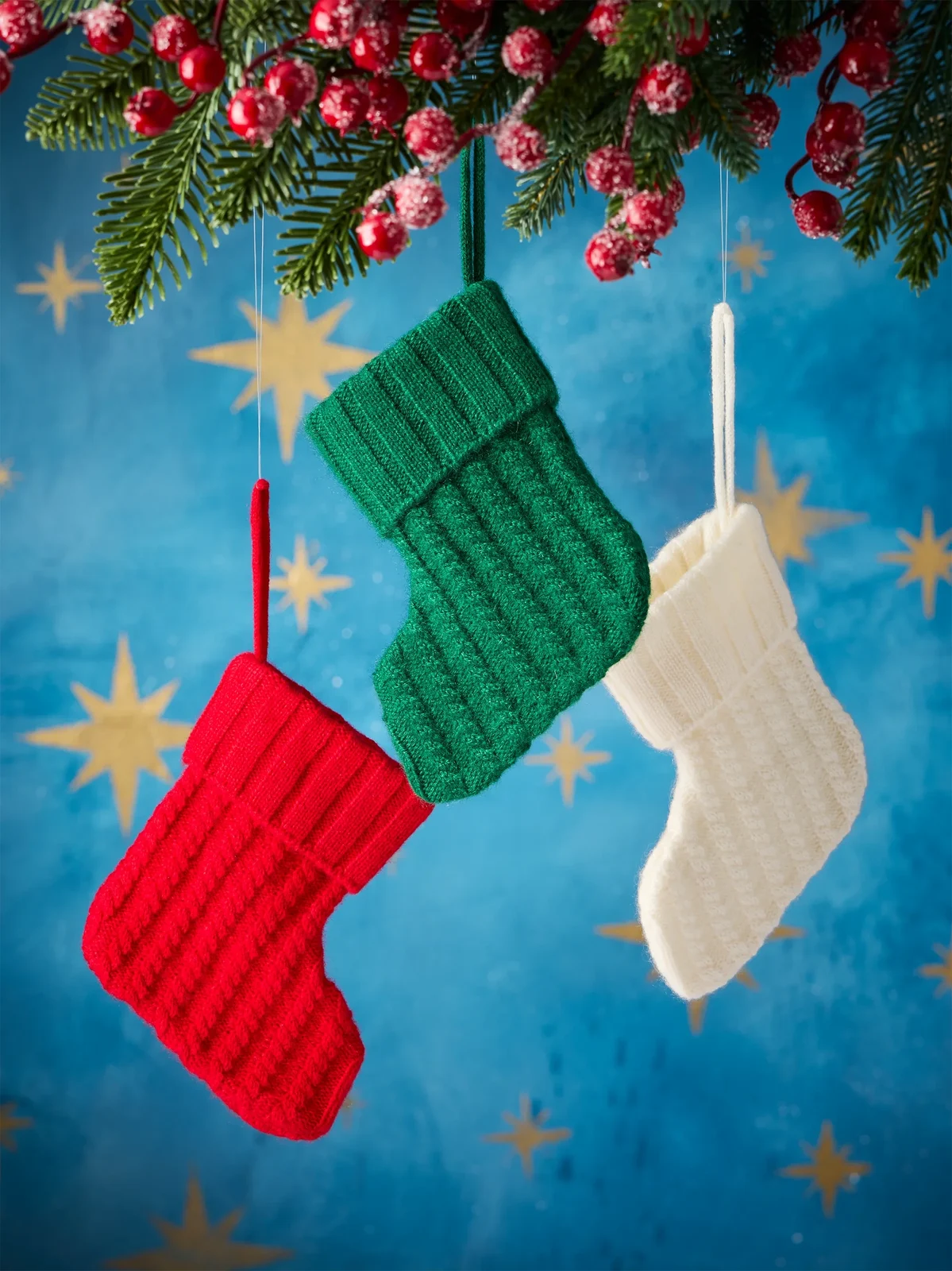 Sofia Cashmere 3-Piece Cable-Knit Cashmere Stocking Ornament Set