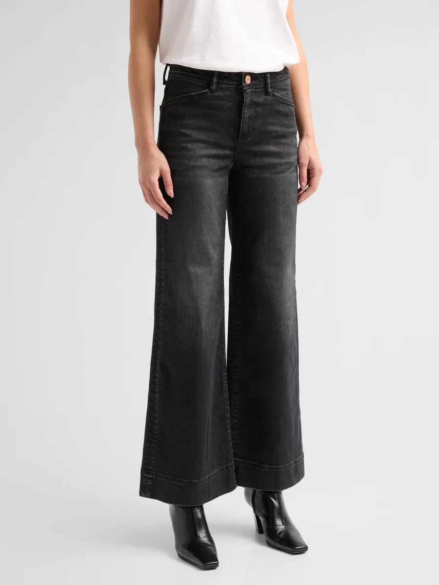 Moussy Vintage Women's Greene Flared Jeans | Thumbnail 4 Moussy Vintage Women's Greene Flared Jeans | Thumbnail 4