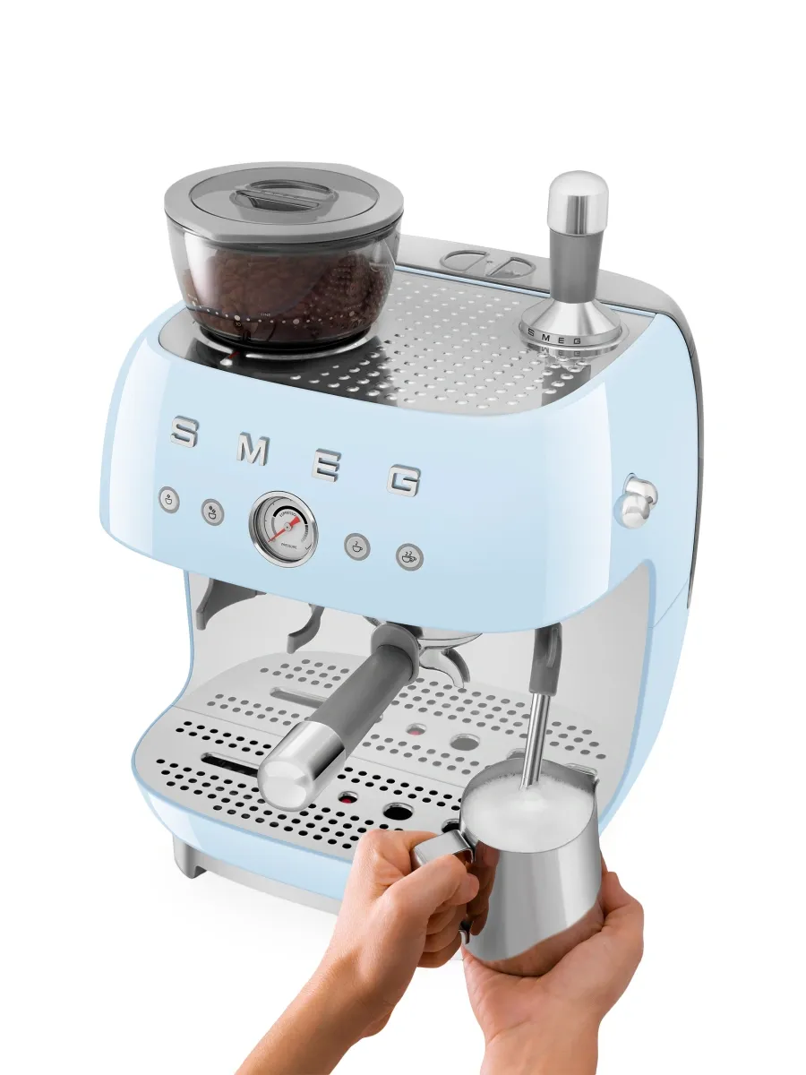 Smeg 50's Retro Line Espresso Machine | Thumbnail 7 Smeg 50's Retro Line Espresso Machine | Thumbnail 7