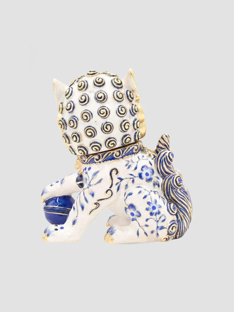 Jay Strongwater Delft Garden Shi Foo Dog Chinoiserie Figurine | Thumbnail 2 Jay Strongwater Delft Garden Shi Foo Dog Chinoiserie Figurine | Thumbnail 2