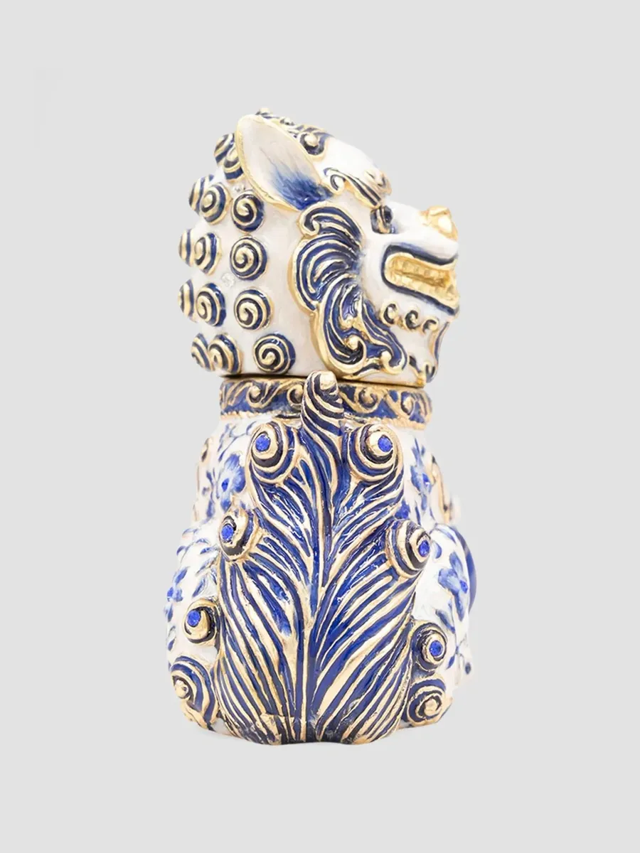 Jay Strongwater Delft Garden Shi Foo Dog Chinoiserie Figurine | Thumbnail 4 Jay Strongwater Delft Garden Shi Foo Dog Chinoiserie Figurine | Thumbnail 4