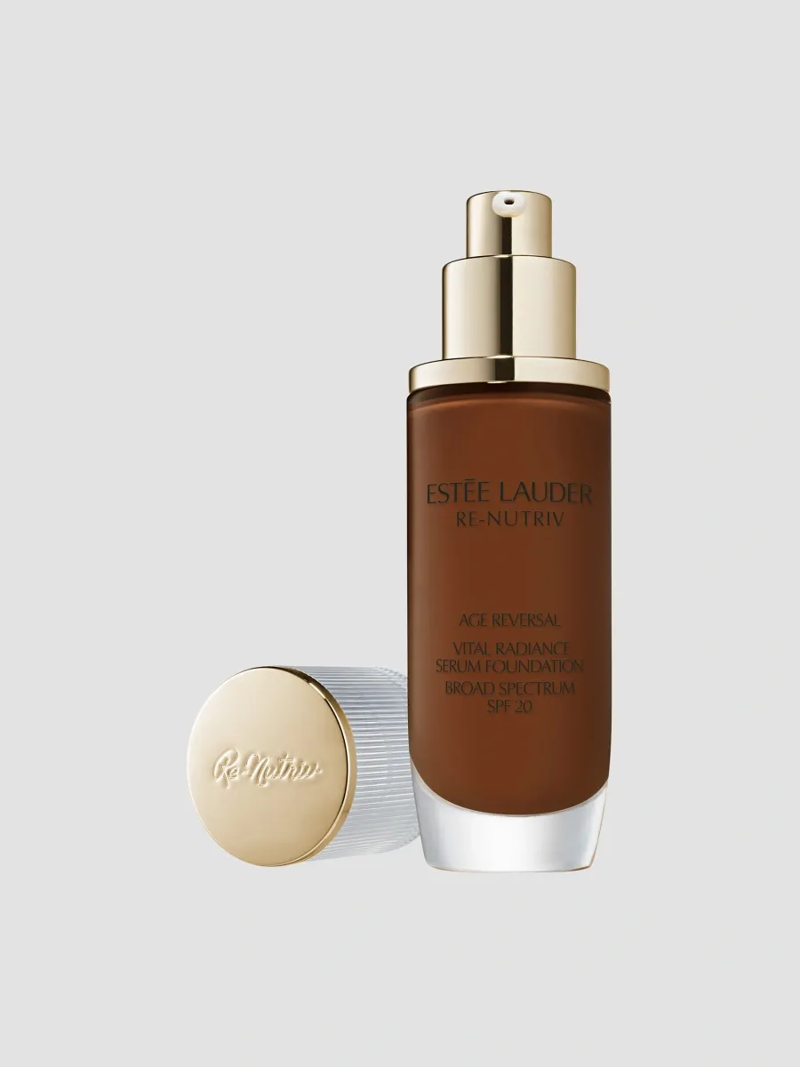 Estée Lauder Re-Nutriv Age Reversal Vital Radiance Serum Foundation SPF 20 | Thumbnail 2