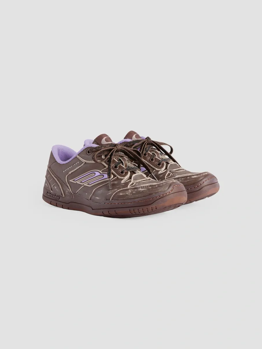 Balenciaga Women's Hamptons Medium Worn-Out Sneakers | Thumbnail 2 Balenciaga Women's Hamptons Medium Worn-Out Sneakers | Thumbnail 2