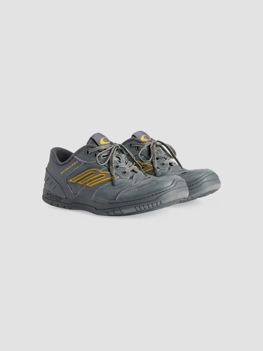 Balenciaga Men's Hamptons Worn-Out Sneakers | Thumbnail 2 Balenciaga Men's Hamptons Worn-Out Sneakers | Thumbnail 2