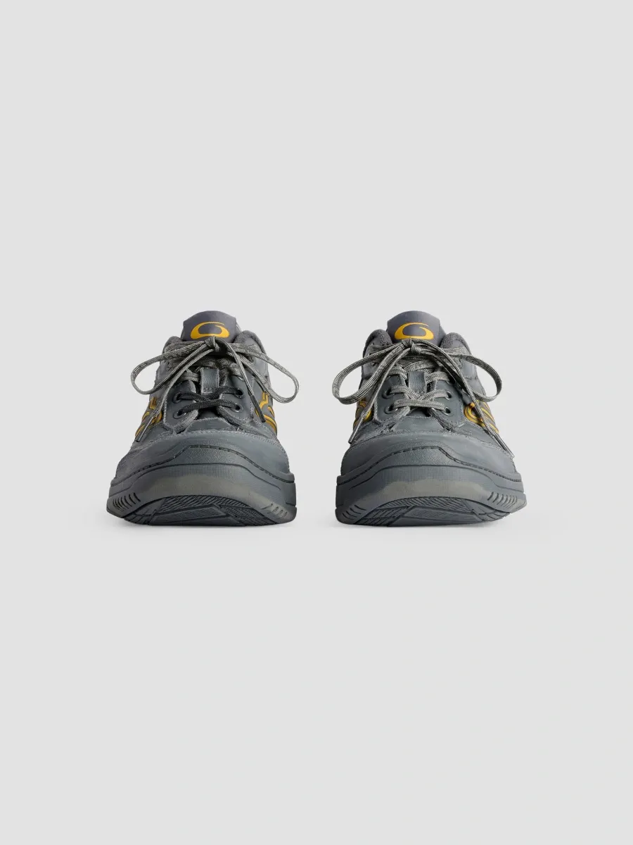 Balenciaga Men's Hamptons Worn-Out Sneakers | Thumbnail 4 Balenciaga Men's Hamptons Worn-Out Sneakers | Thumbnail 4