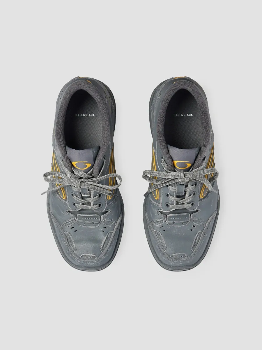 Balenciaga Men's Hamptons Worn-Out Sneakers | Thumbnail 6 Balenciaga Men's Hamptons Worn-Out Sneakers | Thumbnail 6