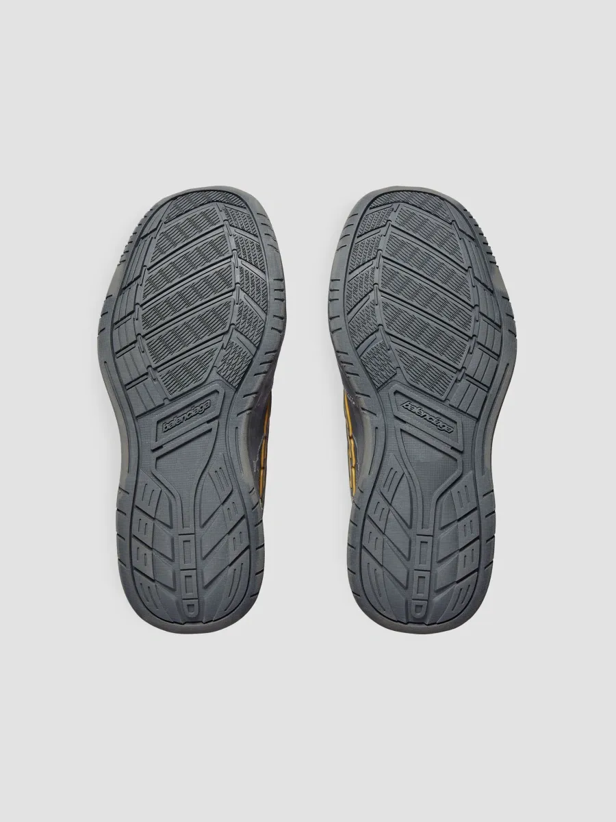 Balenciaga Men's Hamptons Worn-Out Sneakers | Thumbnail 7 Balenciaga Men's Hamptons Worn-Out Sneakers | Thumbnail 7