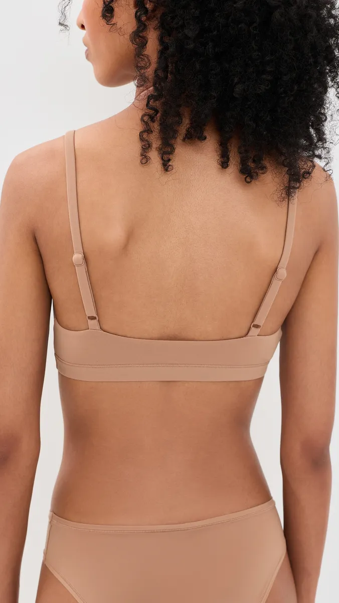 Skims Triangle Bralette | Thumbnail 3