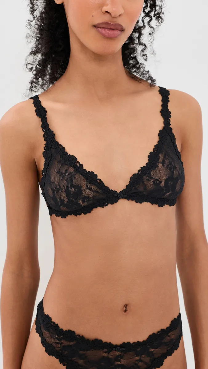 Skims Stretch Lace Triangle Bralette | Thumbnail 2 Skims Stretch Lace Triangle Bralette | Thumbnail 2