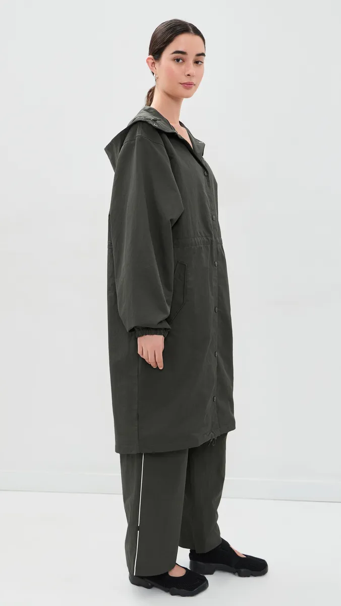 NikeSKIMS Crunchy Nylon Hooded Parka | Thumbnail 4