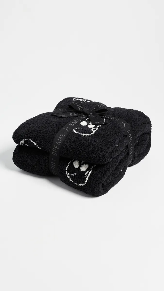 Barefoot Dreams CozyChic Skull Throw Blanket | Thumbnail 3 Barefoot Dreams CozyChic Skull Throw Blanket | Thumbnail 3