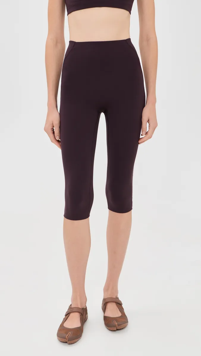 NikeSKIMS Studio Stretch Capri Leggings 17 | Thumbnail 2 NikeSKIMS Studio Stretch Capri Leggings 17 | Thumbnail 2